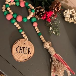 Christmas beaded garland 🎄